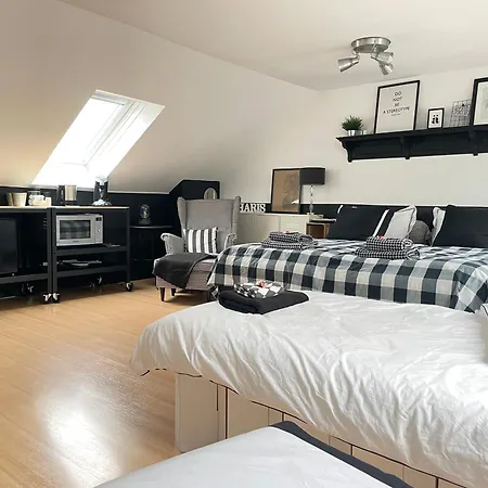Charming Home&gardens In Accommodatie bij particulieren *