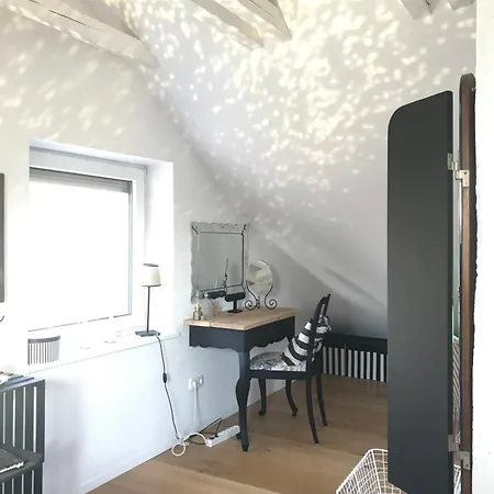 Charming Home&gardens In Accommodatie bij particulieren Augsburg